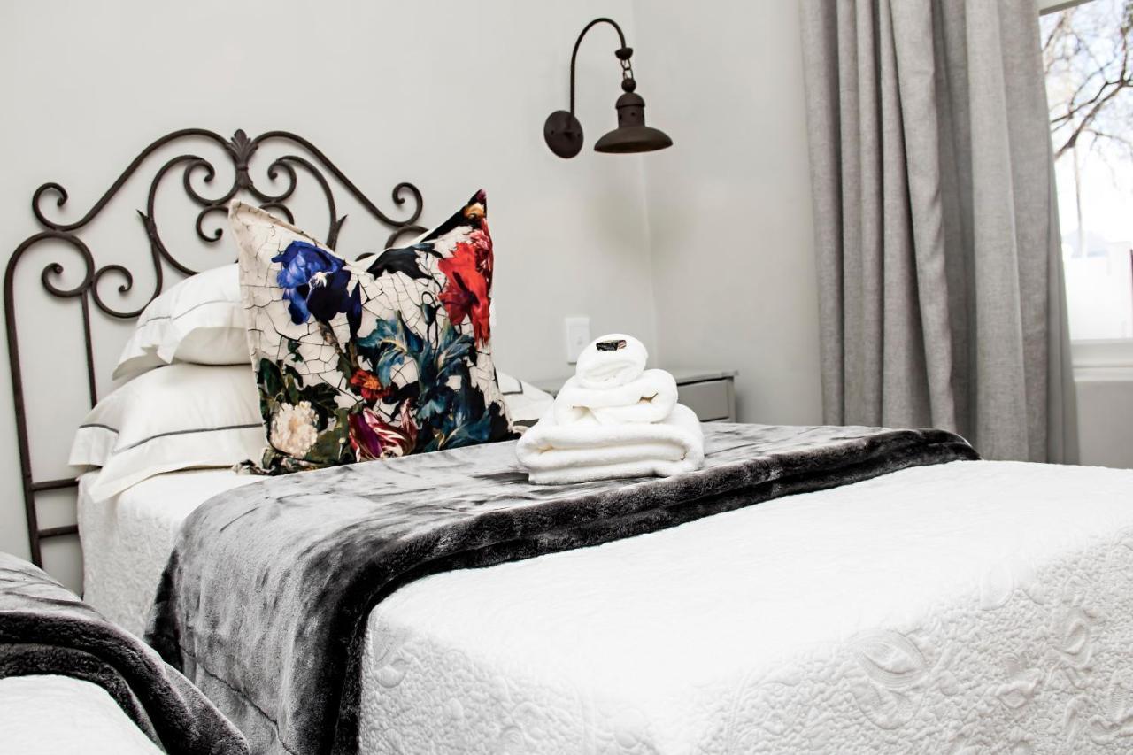 French Karoo Guesthouse Beaufort West Exterior foto